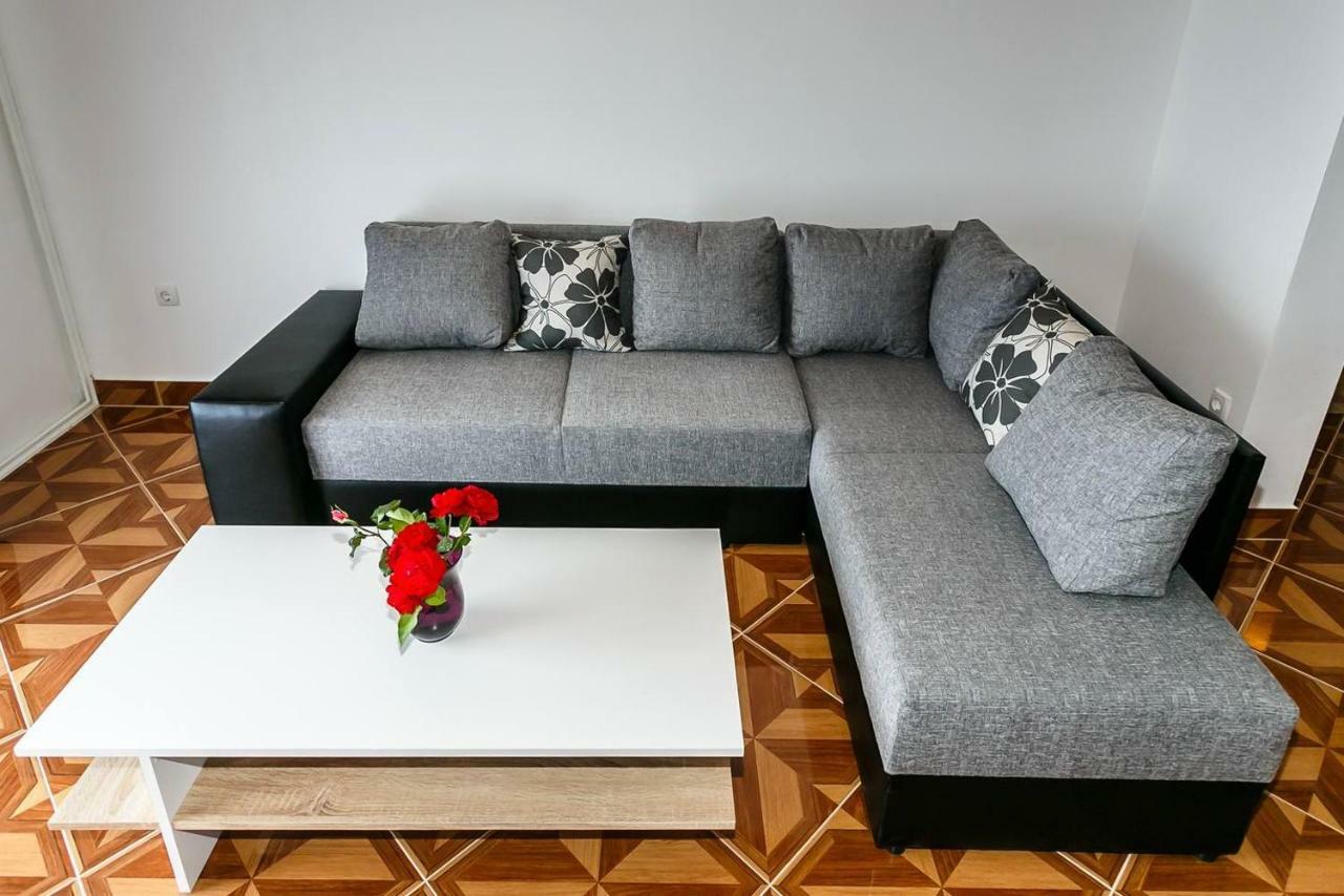 Apartment Aleksandra Malinska Eksteriør bilde
