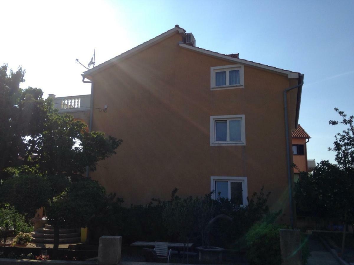 Apartment Aleksandra Malinska Eksteriør bilde