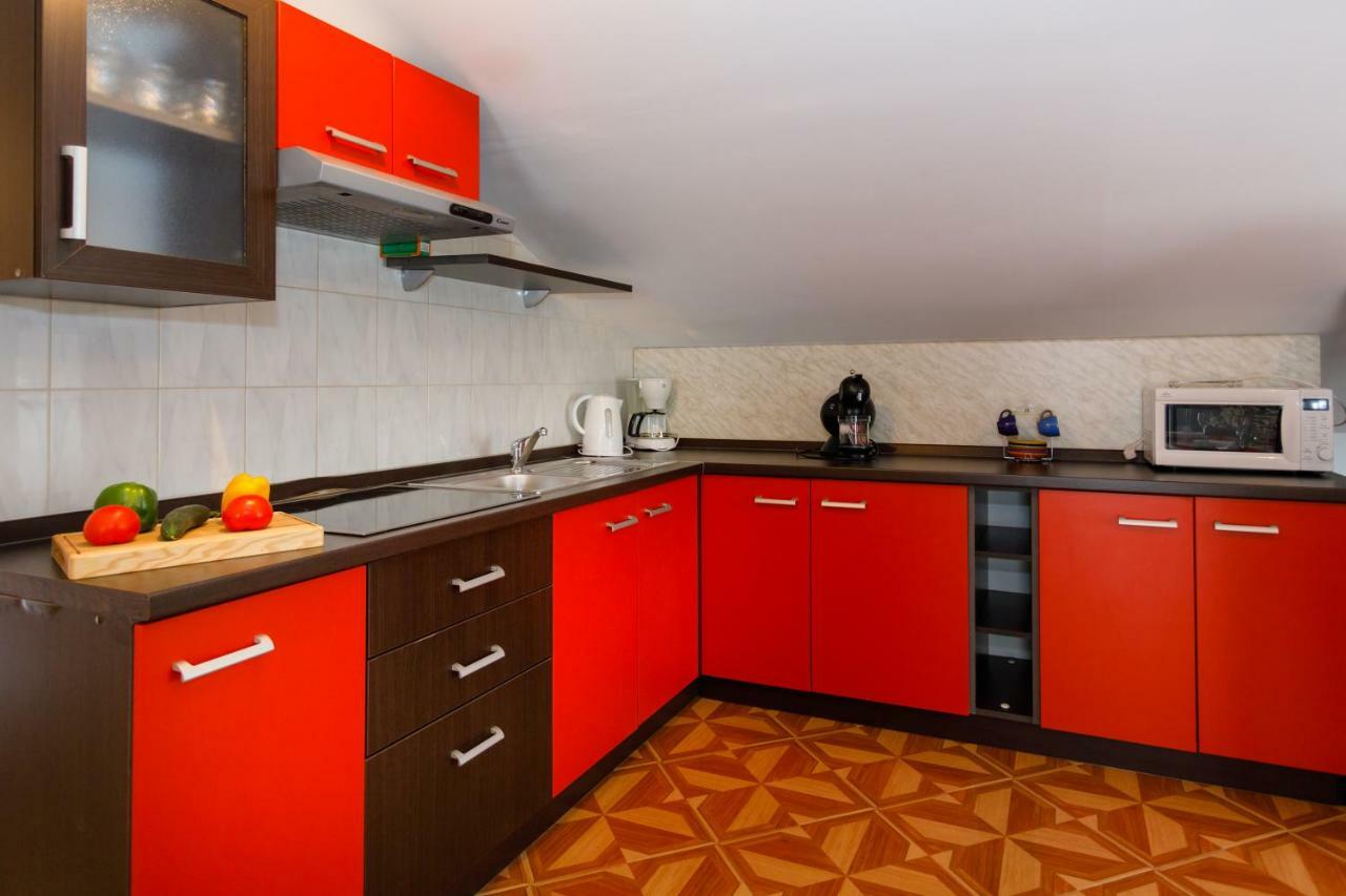 Apartment Aleksandra Malinska Eksteriør bilde